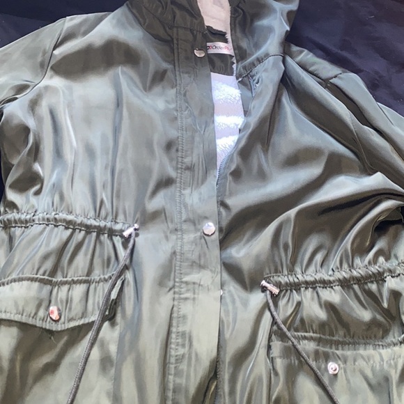 Beautiful nice spring winter fluffy jacket - Picture 3 of 6